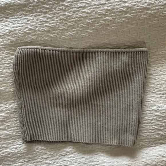 Aritzia Wilfred Sculpt Knit Cropped Tube Top - Size XS - Picture 3 of 4